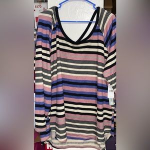 Absolutely Famous 3X shirt